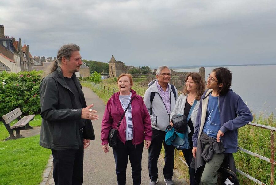St Andrews: Guided Walking Tour, 12pm, 2pm daily - Starting at The Bothy St Andrews, then learning the town’s rhythm