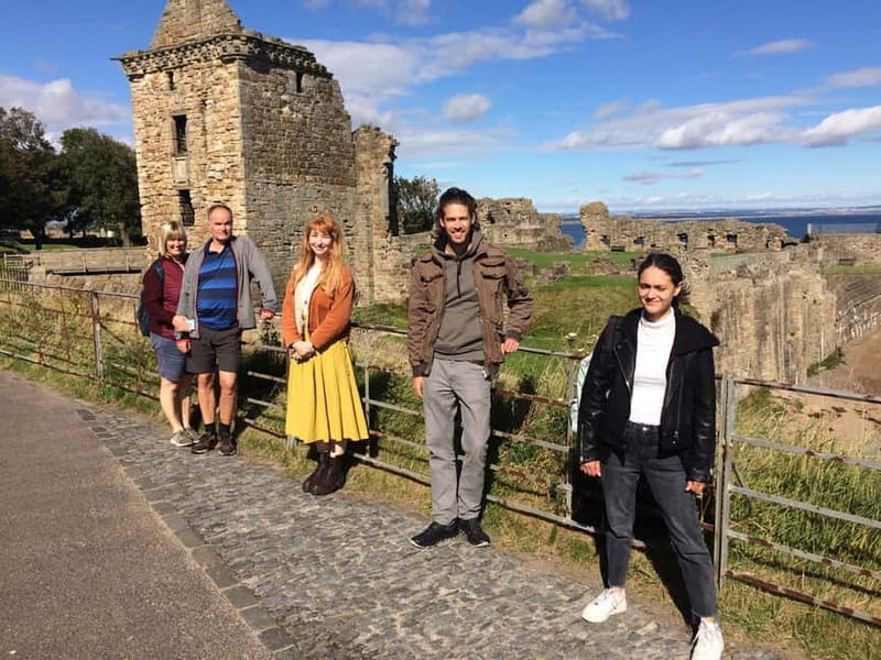 St Andrews: Top Sights Guided Walking Tour - Meet at Martyrs Memorial on The Scores, then learn the town’s opening chapter