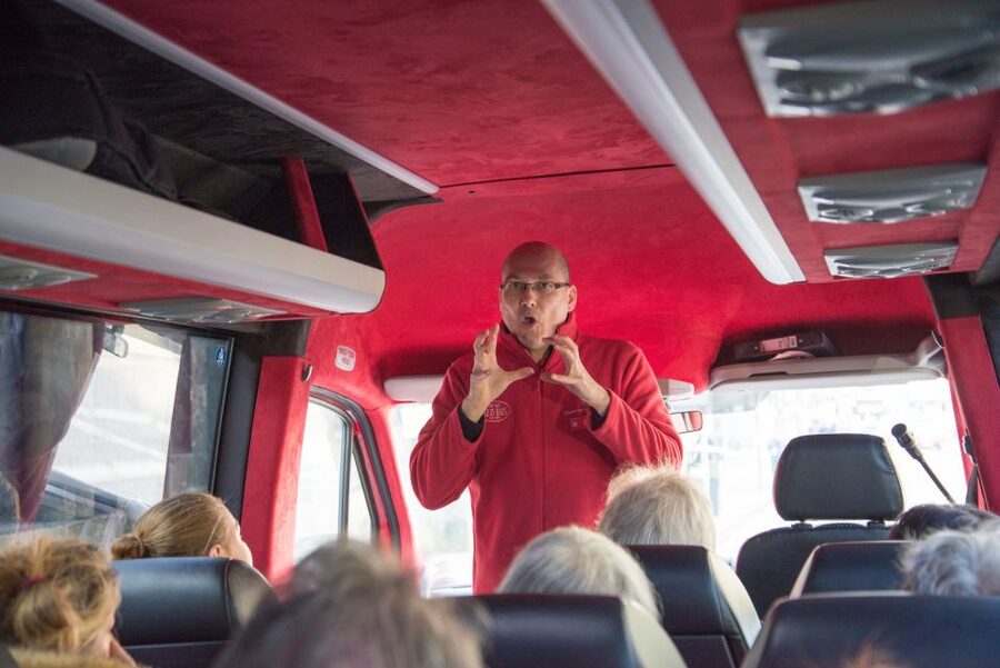 Stirling Castle, Highland Lochs & Whisky Tour from Edinburgh - The coach commentary that turns roads into context