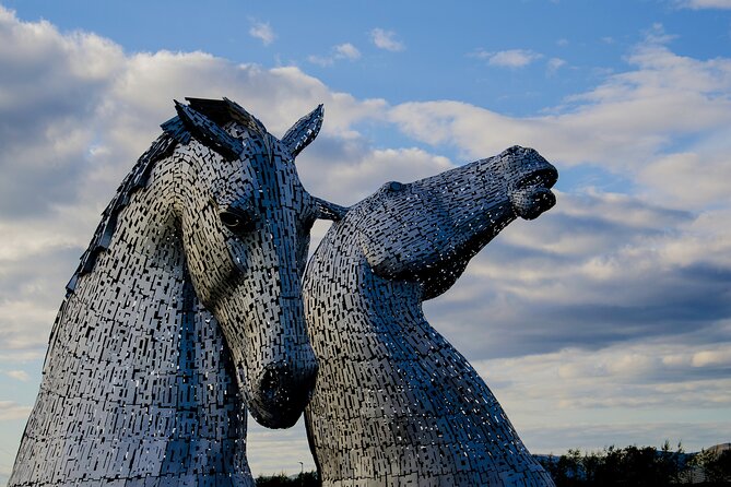 Stirling Castle, Kelpies and Loch Lomond from Edinburgh - Meet at Burns Monument, then settle into a small-group coach