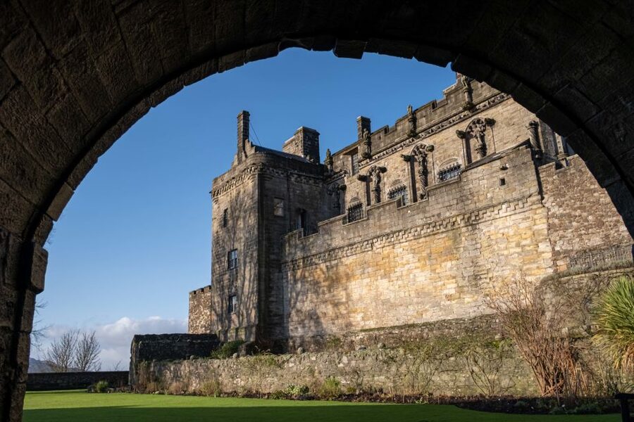 Stirling Castle: Skip-the-Line Guided Tour in Spanish - Why Stirling Castle Still Feels Important