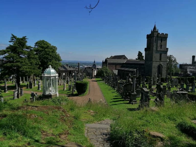 Stirling: Daily Guided Walking Tour (11am & 2pm) - How the guide helps you read Stirling’s buildings, not just visit them