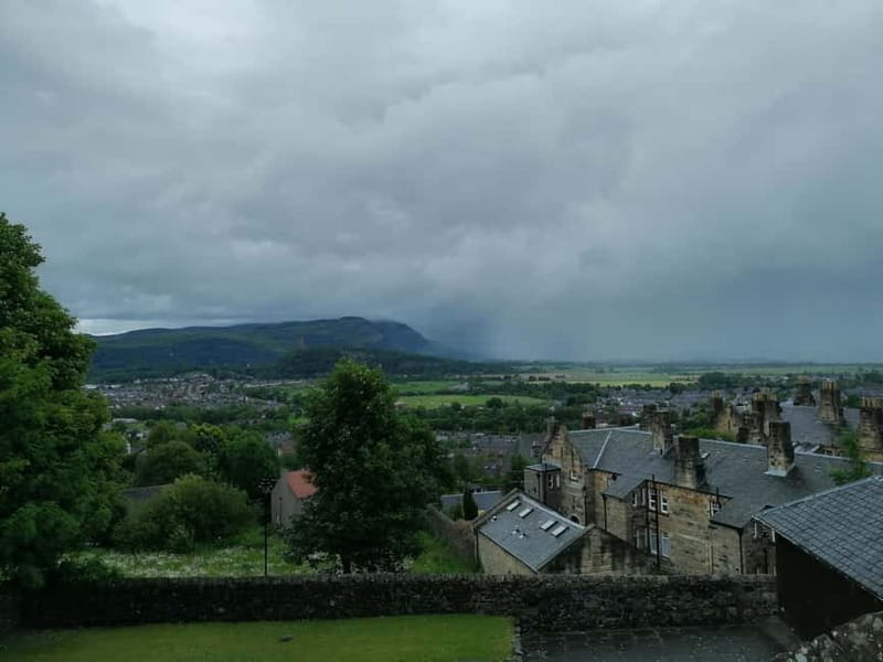 Stirling: Daily Guided Walking Tour (11am & 2pm) - Price and value: is $19 a good deal for 90 minutes of local guidance?