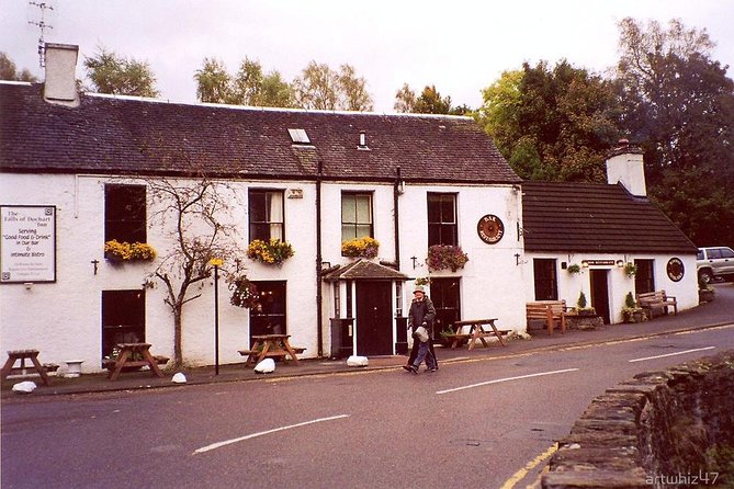 Stirling, Highlands & Distillery in Spanish - Stop 4 and 5: Killin, Loch Tay walks, then Falls of Dochart for lunch