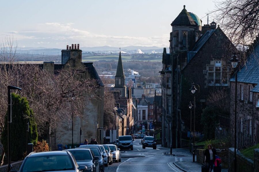 Stirling: Historical Walking Tour in Spanish - Key things to know before you go