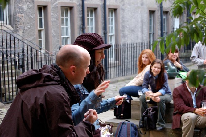 The Edinburgh Literary Pub Tour - Turning Scottish Writers Into a Night Out, Not a Lecture